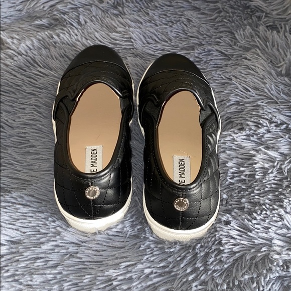 Steve Madden- Eccentric Slip On Sneakers-NWOB - Picture 5 of 11